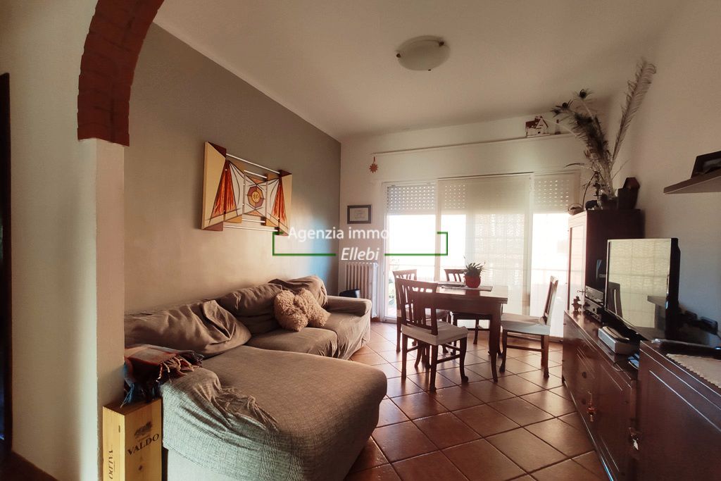 tree-room apartment in Stresa for sale real estate