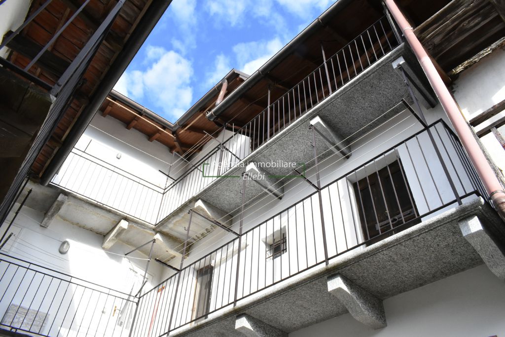 vendita appartamento e casa indipendente Vezzo Gignese Stresa agenzia immobiliare ellebi