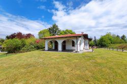 esterno villa indipendente nuova con giardino garage Vezzo Gignese Stresa Agenzia immobiliare Ellebi