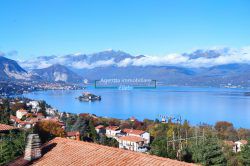 trilocale con terrazzo vista lago e garage Brisino Stresa vendita agenzia immobiliare ellebi