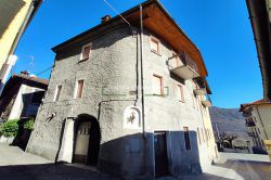 brovello alto vergante casa stabile in vendita agenzia immobiliare