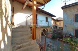 balcone casa terratetto vendita Vezzo di Gignese vendita agenzia immobiliare ellebi